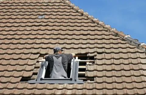 Pose de velux - Castelnau-Valence